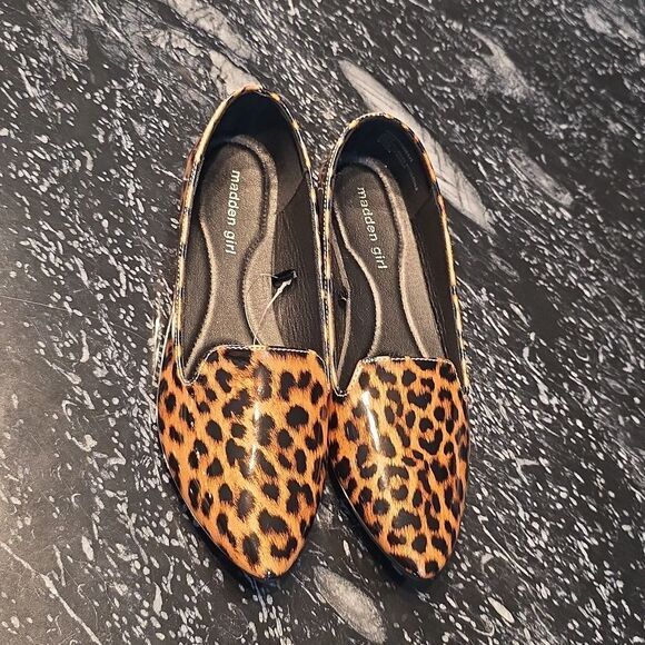 BRAND NEW MADDEN GIRL LEOPARD PRINT SLIP ON WOMEN'S LOAFERS - Picture 3 of 16